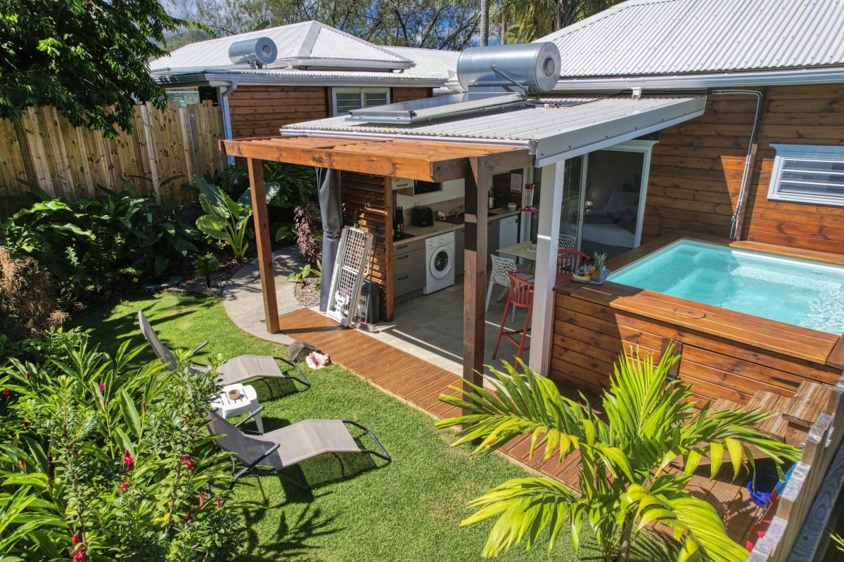 11.Guadeloupe Sainte-Rose- location villa 2 personnes-piscine
